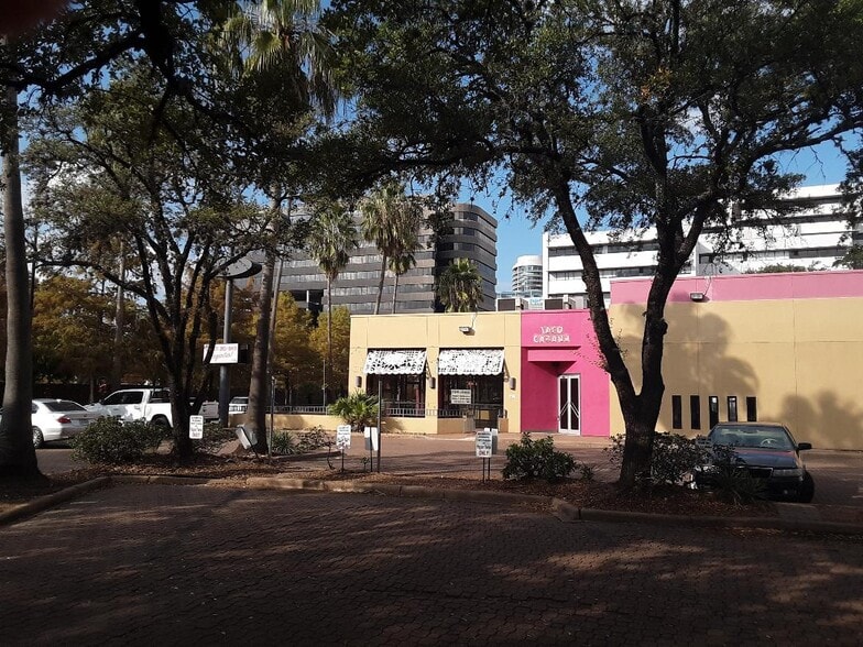 More Photos Of 3905 Kirby Dr, Houston Restaurant For Lease