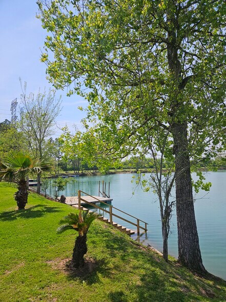 More Photos Of 19230 Morris Ave, Manvel Trailer Camper Park For Sale