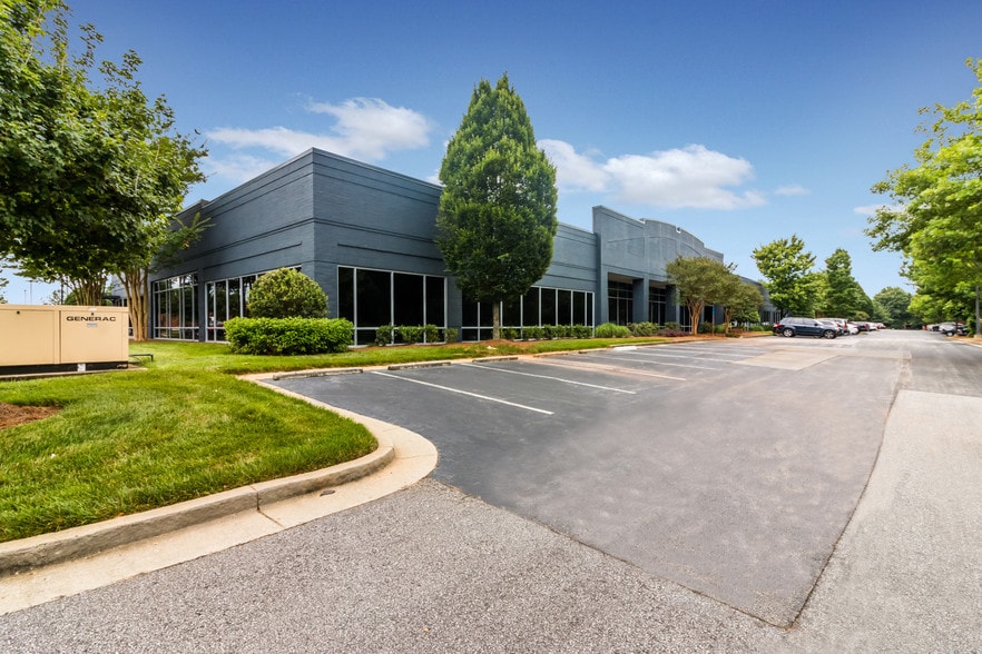 More Photos Of 6700 Sugarloaf Pky, Duluth Unknown For Lease