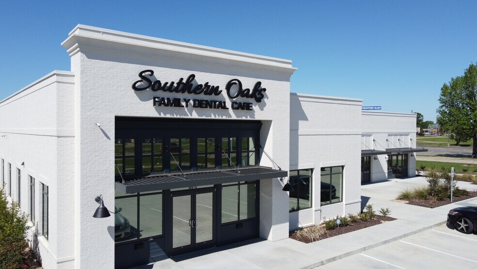 Primary Photo Of 8670 Airline Hwy, Baton Rouge Storefront Retail Office For Lease