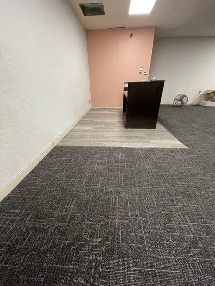 More Photos Of 608 S Oak St, Iowa Falls Storefront Retail Office For Lease