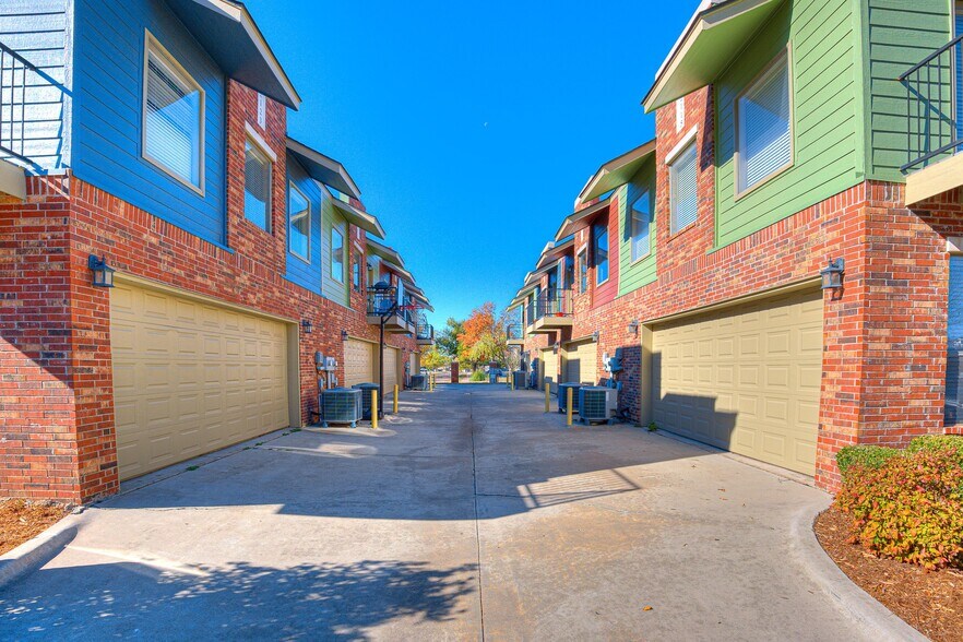 More Photos Of 1300 12th Ave SE, Norman Apartments For Lease