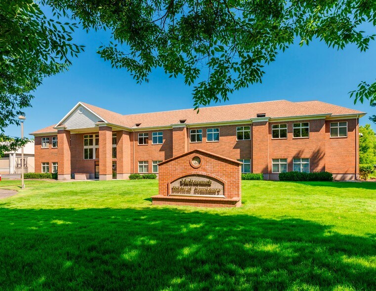 Primary Photo Of 8435 NE Glisan St, Portland Specialty For Sale