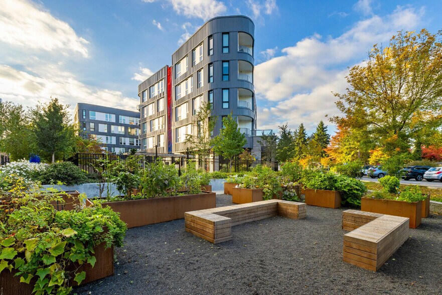 More Photos Of 17620 NE 69th Ct, Redmond Apartments For Lease
