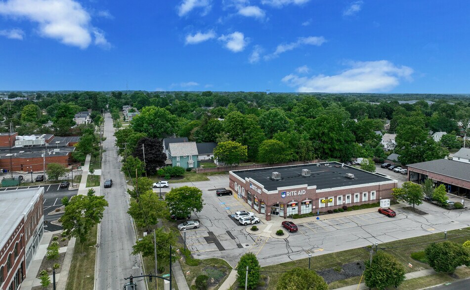 More Photos Of 207 N Court St, Medina Freestanding For Lease