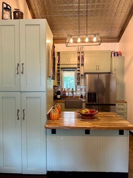 More Photos Of 4265 Goose Point Rd, Bassett Marina For Sale