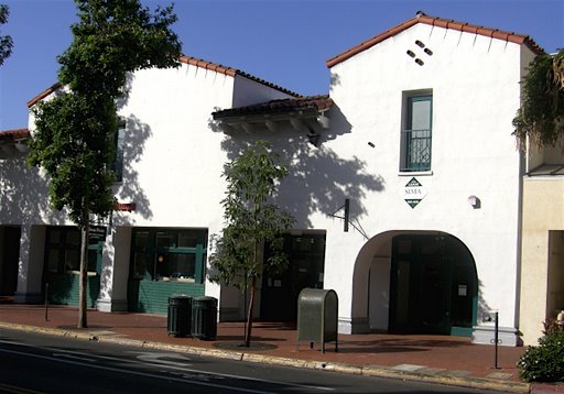 More Photos Of 1109-1115 State St, Santa Barbara General Retail For Lease
