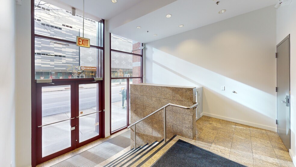 More Photos Of 225 W Illinois St, Chicago Loft Creative Space For Lease