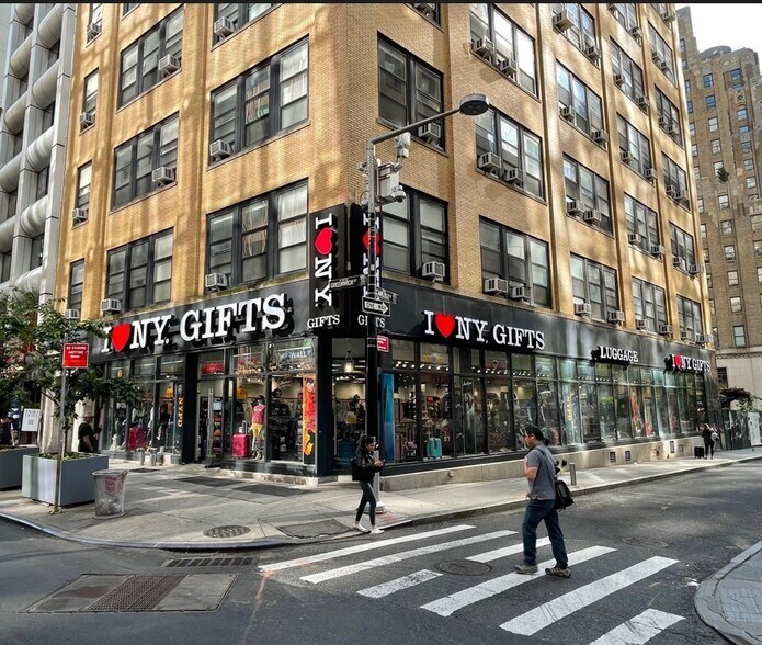 More Photos Of 110 Greenwich St, New York Apartments For Lease