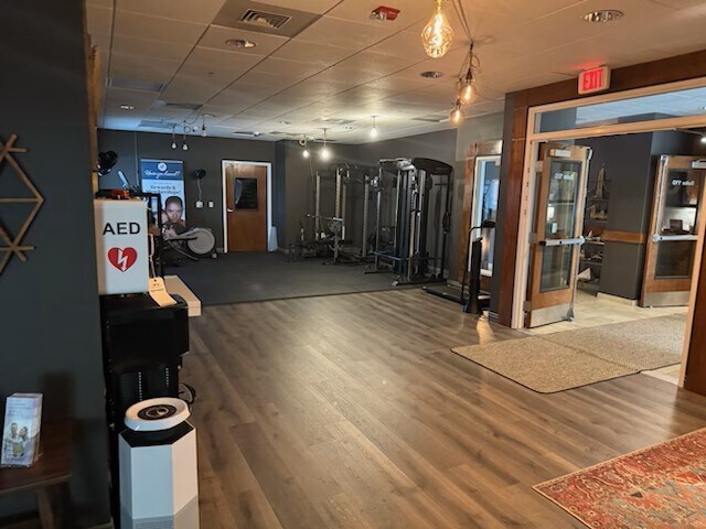 More Photos Of 1985 Hendersonville Rd, Asheville Office For Lease