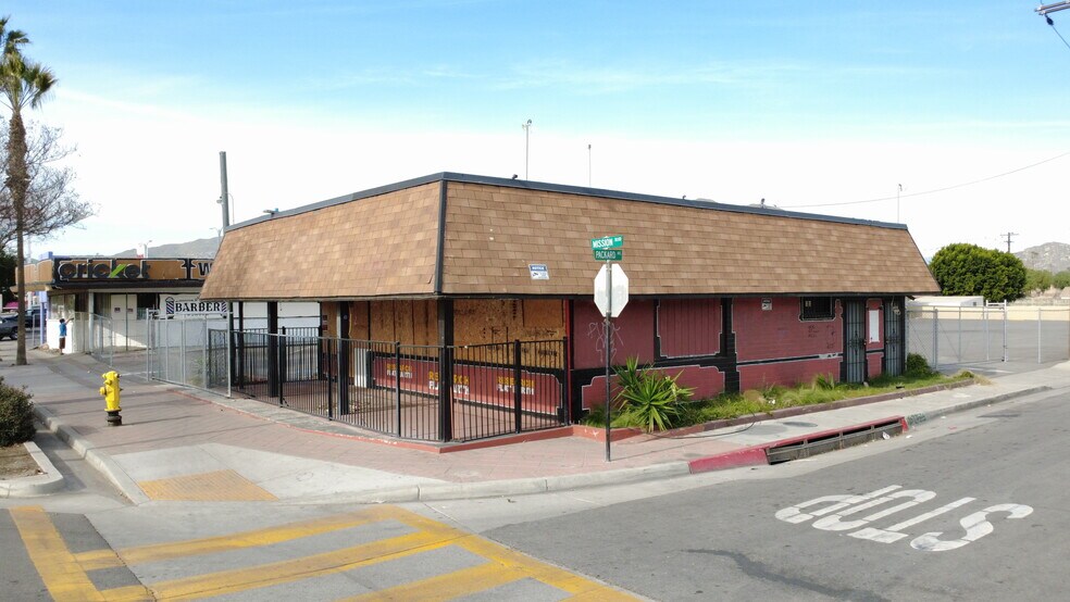 More Photos Of , Jurupa Valley General Retail For Sale