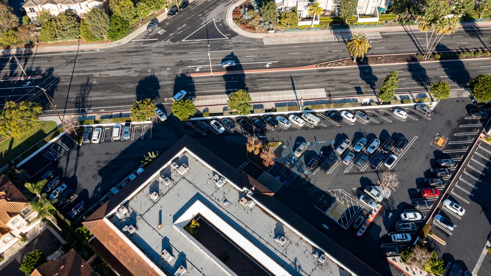 More Photos Of 18800 Main St, Huntington Beach Medical For Lease