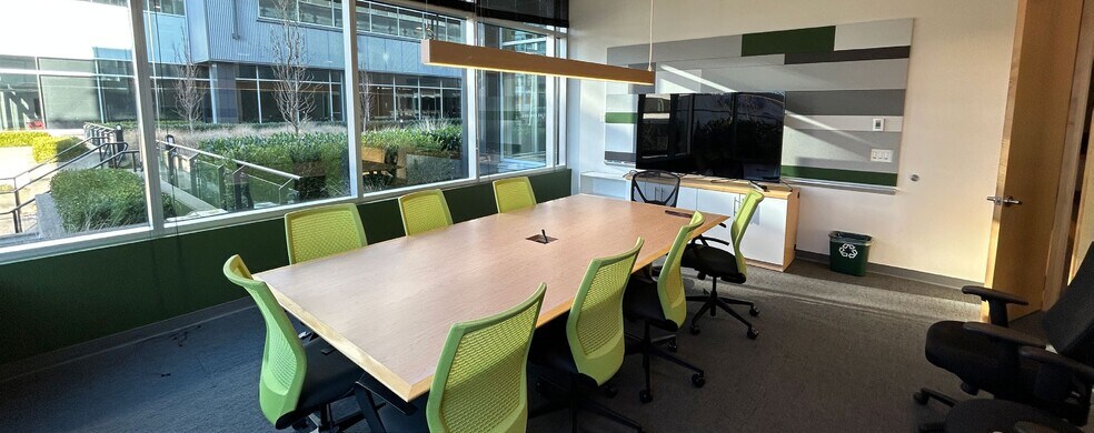 More Photos Of 2920 Virtual Way, Vancouver Office For Lease
