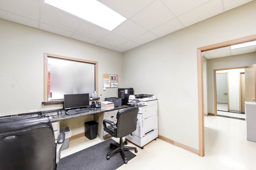 More Photos Of 1711 Dunn St, Houma Service For Lease