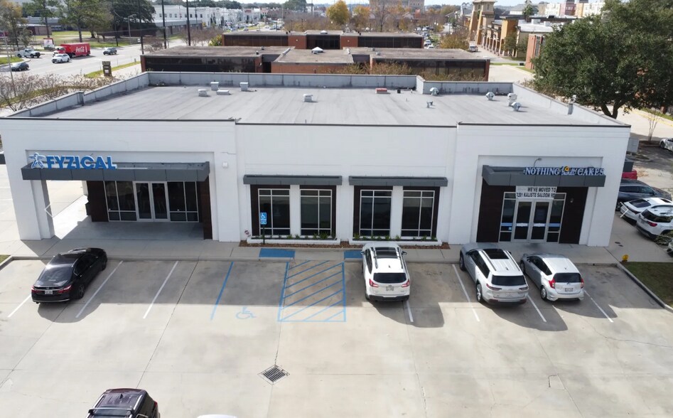 More Photos Of 1700 Kaliste Saloom Rd, Lafayette Freestanding For Lease
