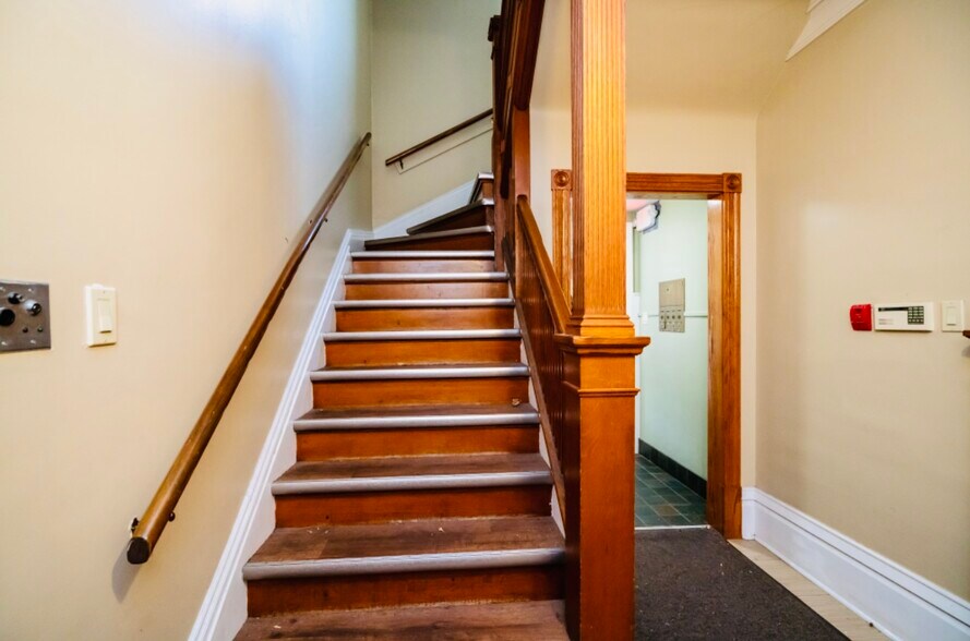More Photos Of 3911 Main St, Buffalo Medical For Sale