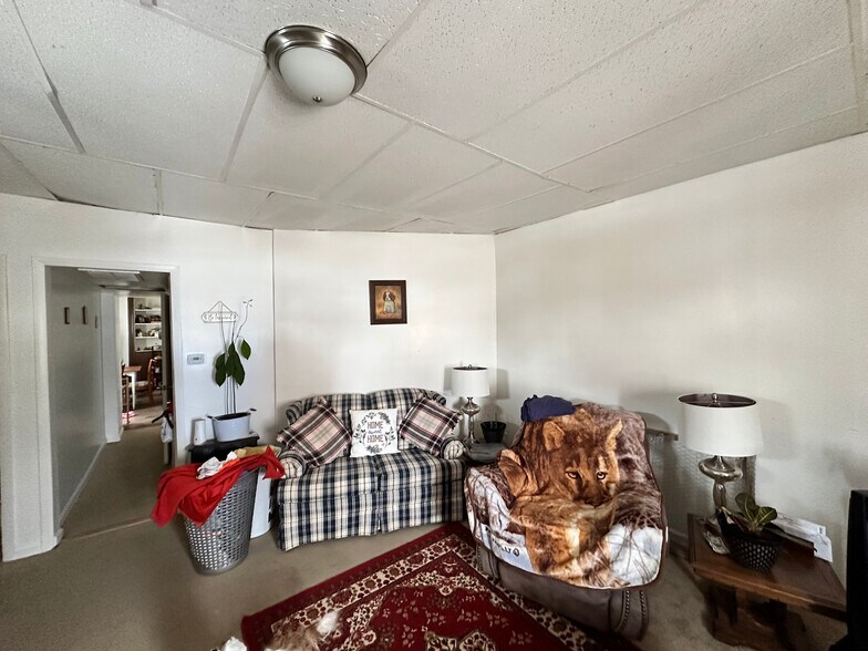 More Photos Of 1831 N C St, Elwood Apartments For Sale