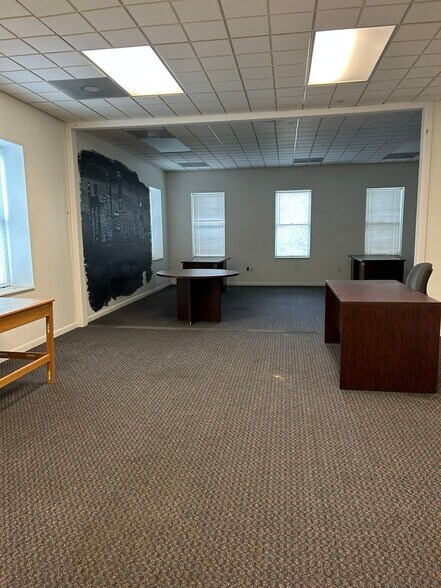 More Photos Of 553 Main St, Stroudsburg Loft Creative Space For Lease
