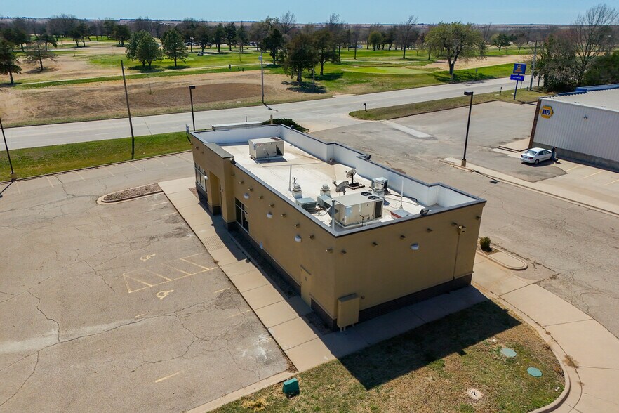 More Photos Of 1403 W 8th St, Wellington Fast Food For Sale