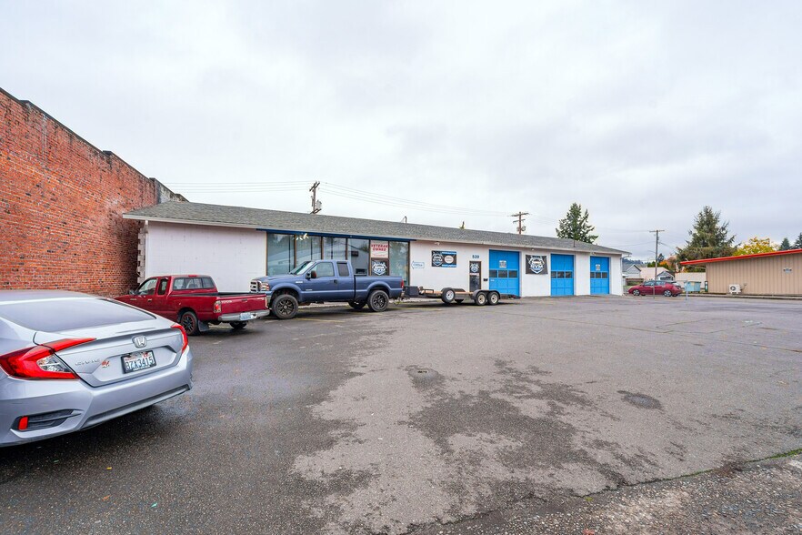 More Photos Of 539 N Tower Ave, Centralia Office For Sale