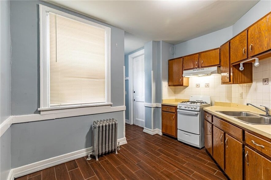 More Photos Of 201 Lake Ave, Rochester Multifamily For Sale