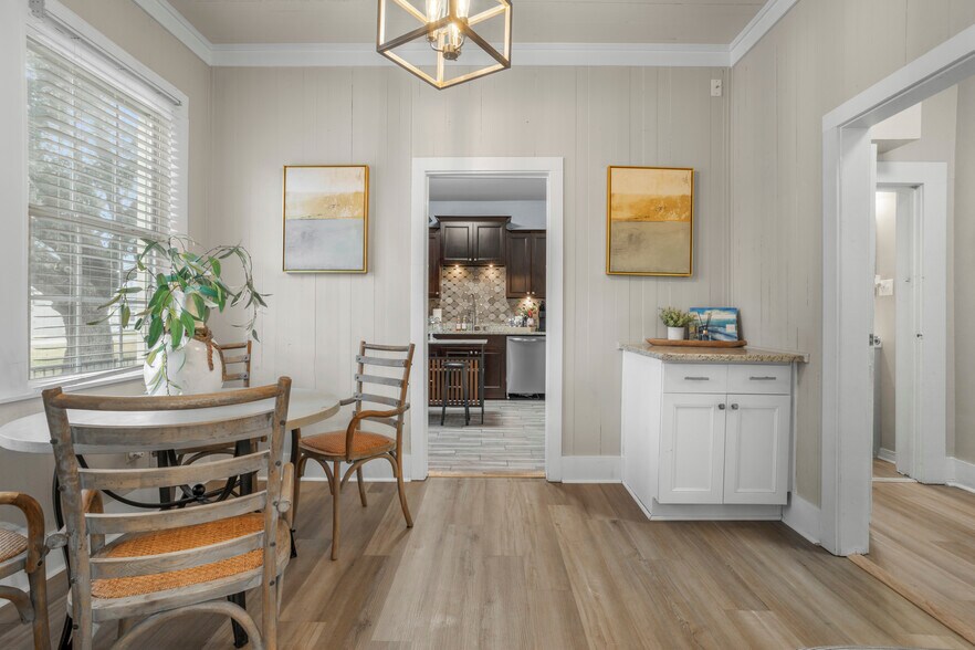 More Photos Of 1705 Government St, Ocean Springs Office For Sale
