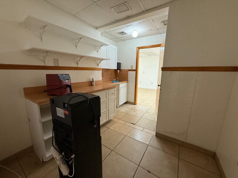 More Photos Of 801 Monterey St, Coral Gables Medical For Lease