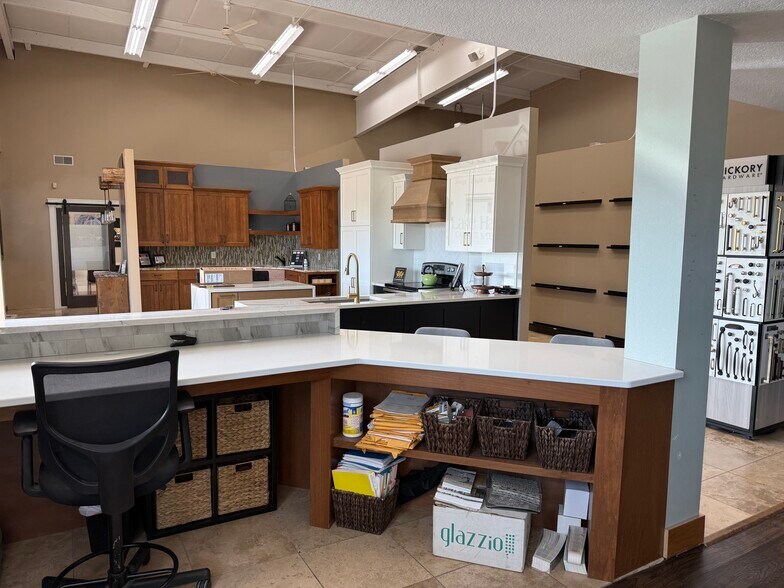 More Photos Of 1750 Hallie Rd, Chippewa Falls General Retail For Sale