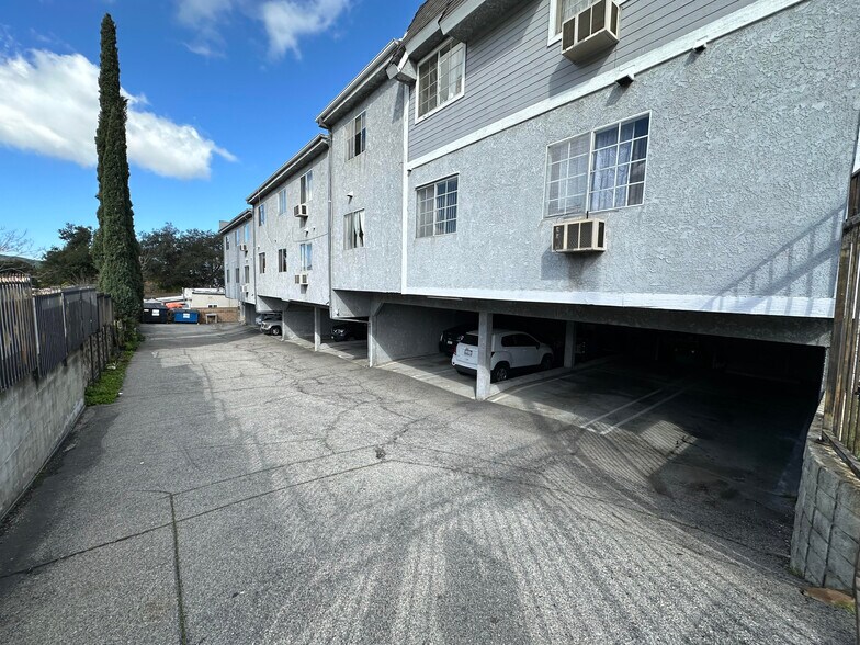 More Photos Of 10205 Plainview Ave, Tujunga Apartments For Sale