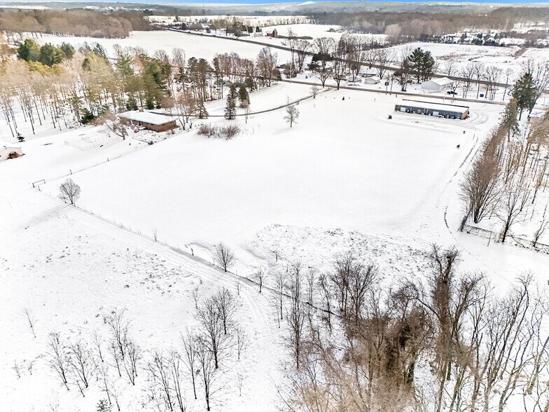 More Photos Of 2565 111th Ave, Allegan Office For Sale