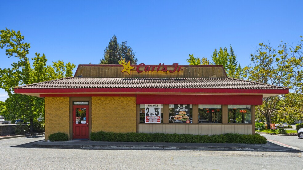 More Photos Of 6460 Redwood Dr, Rohnert Park Freestanding For Sale