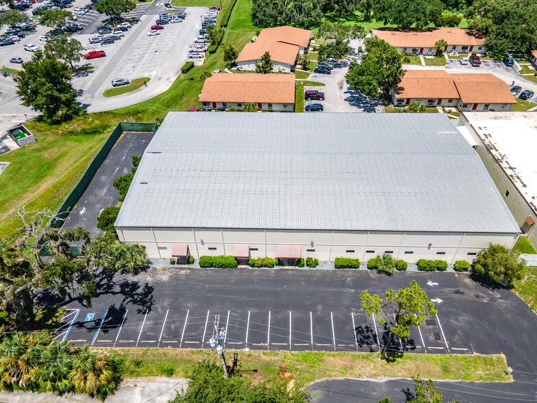 More Photos Of 1160 E Van Fleet Dr, Bartow Warehouse For Lease