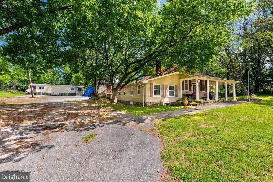 More Photos Of 6712 Dogwood Rd, Woodlawn Schools For Sale