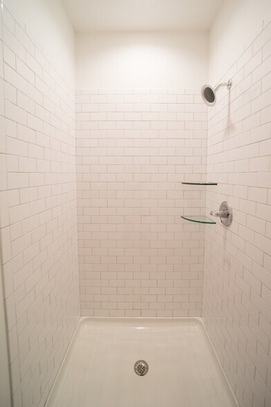 More Photos Of 2488 Perry Blvd NW, Atlanta Apartments For Sale