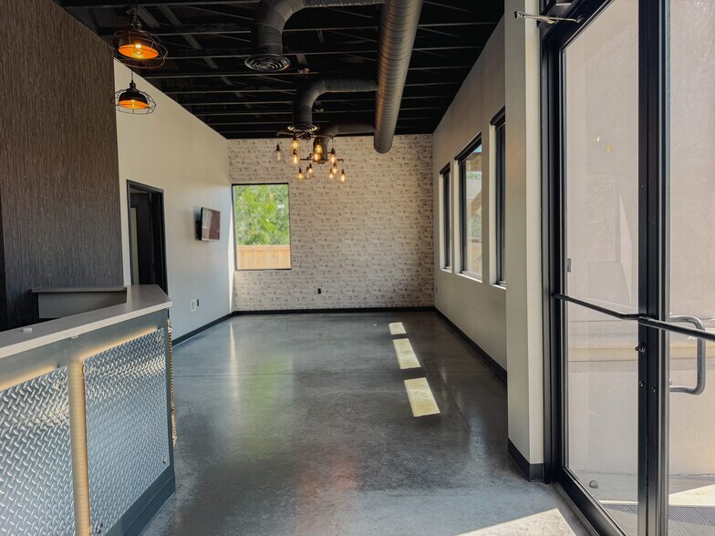 More Photos Of 1713 S Peoria Ave, Tulsa Medical For Lease