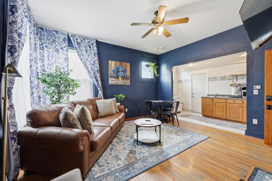 More Photos Of 83 Wilson Ave, Columbus Hospitality For Sale