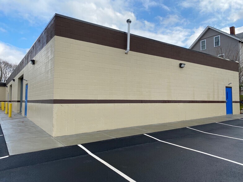 More Photos Of 1 Angell Rd, Cumberland Manufacturing For Sale