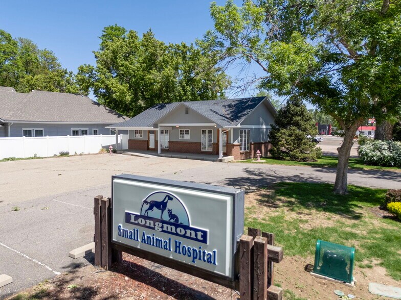 More Photos Of 20 3rd Ave, Longmont Medical For Sale