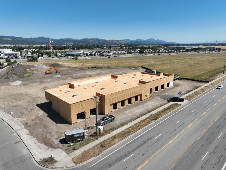 More Photos Of 19601 E Appleway Ave, Liberty Lake Storefront Retail Office For Lease