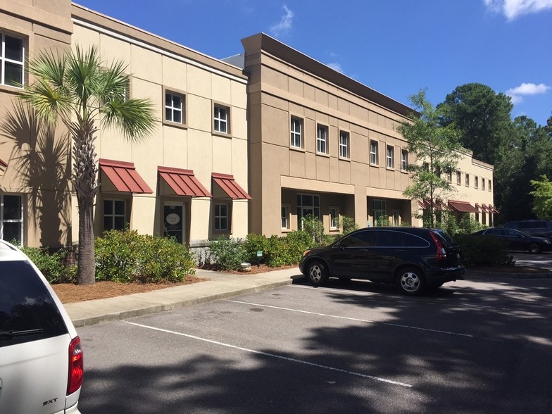 More Photos Of 2612 Larch Ln, Mount Pleasant Flex For Lease