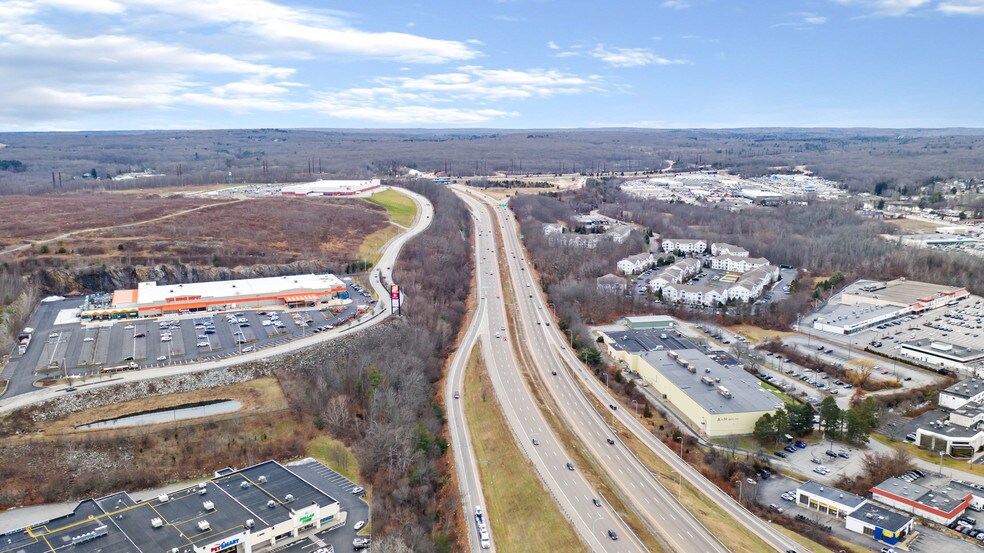 More Photos Of 1360-1362 Atwood Ave, Johnston Land For Lease