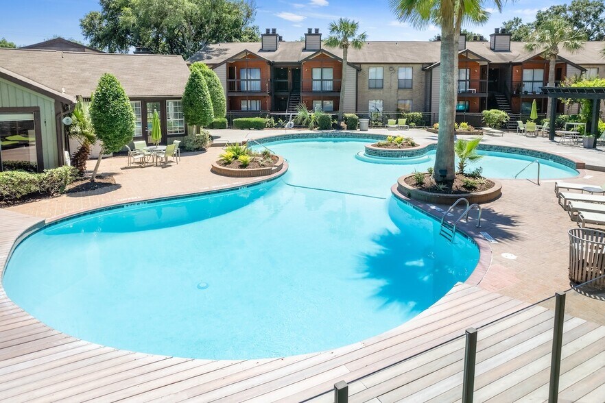 More Photos Of , Houston Multifamily For Sale