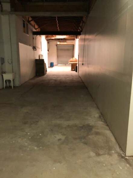 More Photos Of 9625 Rudicill St, Riverside Warehouse For Lease