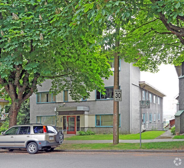 Primary Photo Of 225 W 10th Ave, Vancouver Apartments For Sale