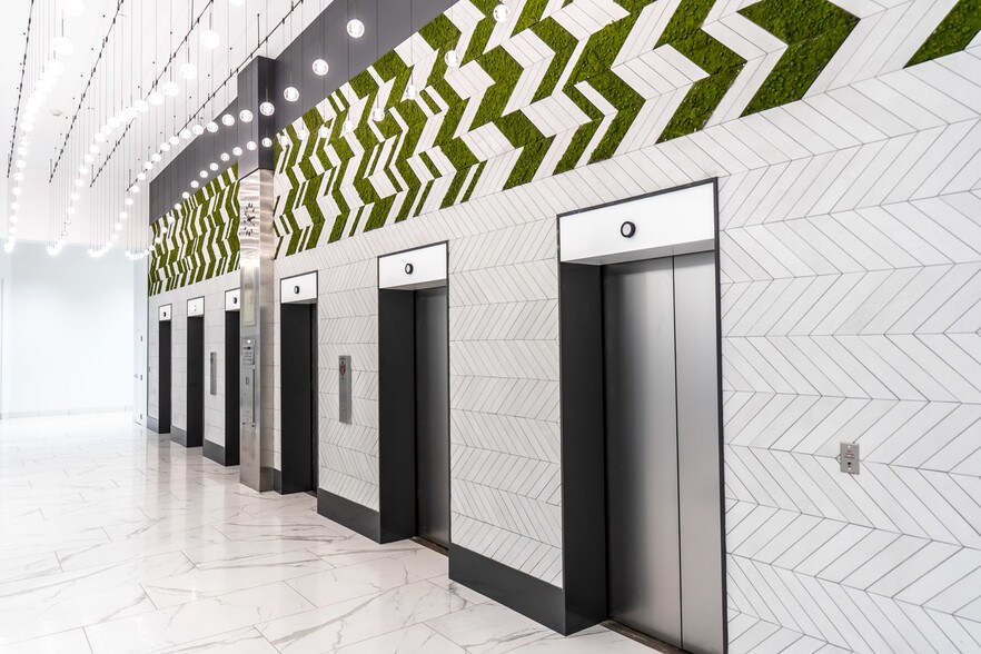 More Photos Of 615 Griswold St, Detroit Office For Lease