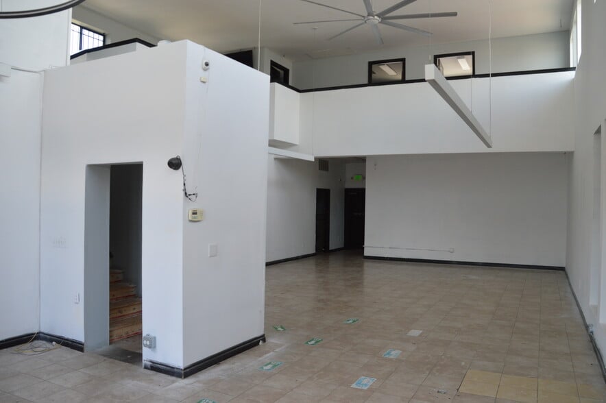 More Photos Of 3502 S 74th St, Tacoma Storefront Retail Office For Lease