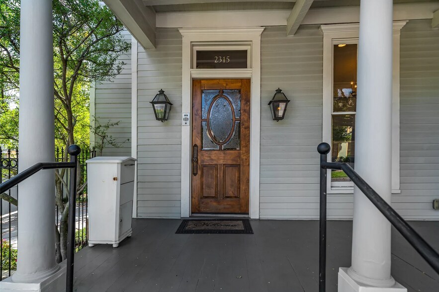 More Photos Of 2315 Routh St, Dallas Office Residential For Sale