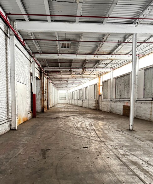 More Photos Of 229 Factory St, La Porte Industrial For Lease