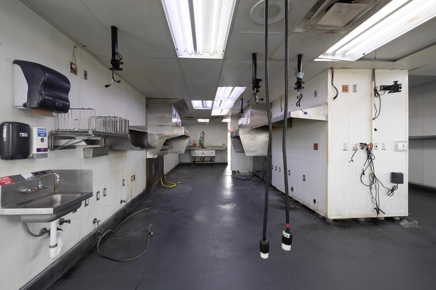 More Photos Of 1426 E Lake Mead Pky, Henderson Fast Food For Sale