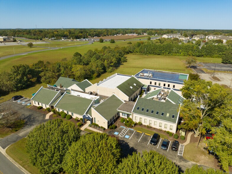 More Photos Of 224 Phillip Morris Dr, Salisbury Medical For Sale